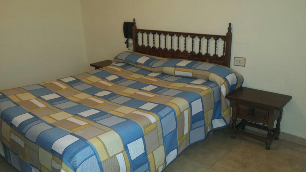 Hostal Botafumeiro Мота-дель-Маркес Экстерьер фото
