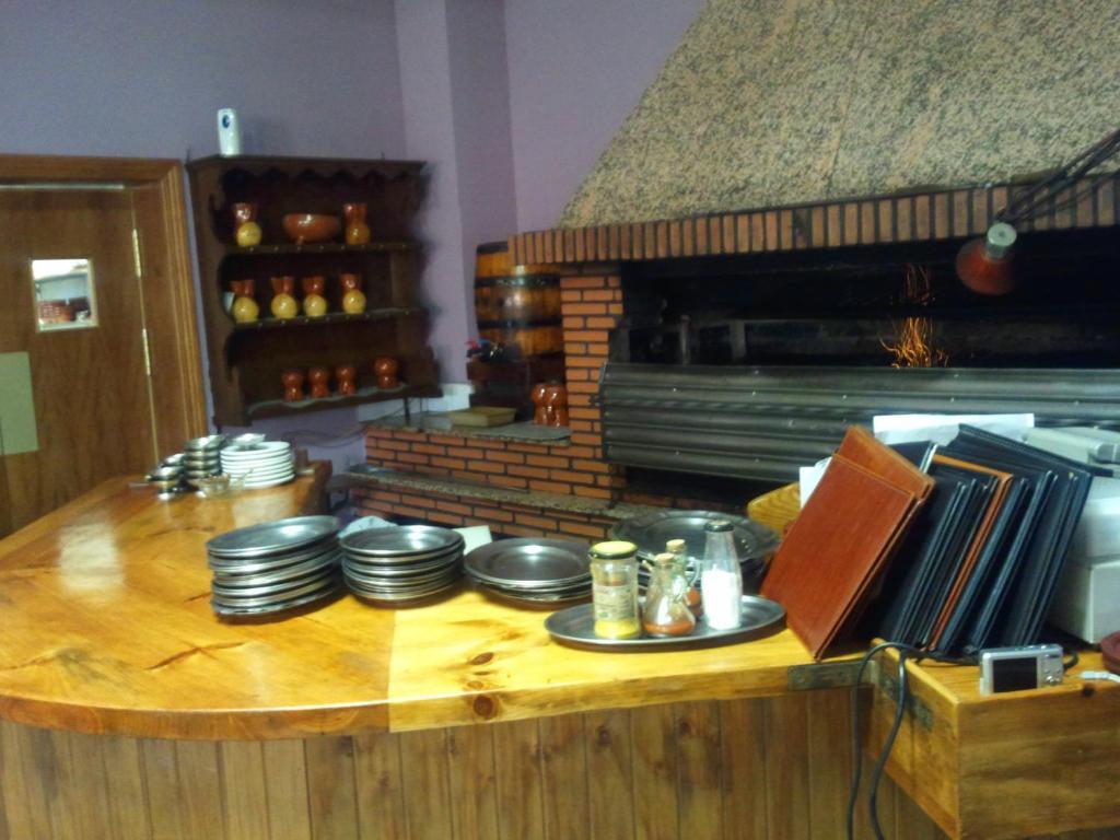 Hostal Botafumeiro Мота-дель-Маркес Экстерьер фото